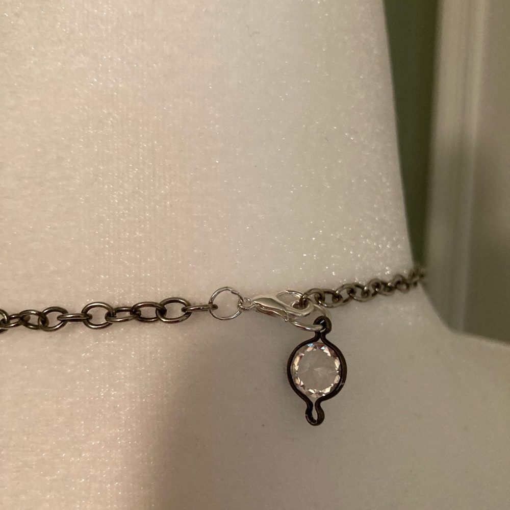 Up-cycled Rhinestone necklace - Picture 5 of 10